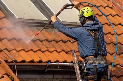 Démoussage et hydrofuge de toiture à Colembert